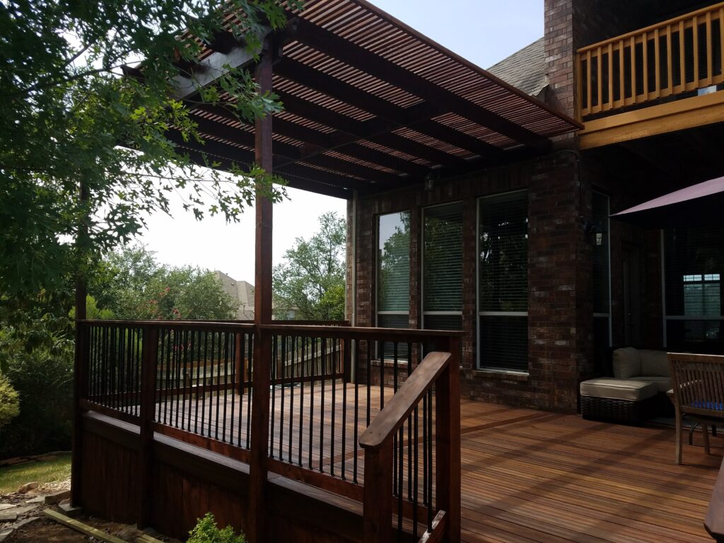 Texas best deck builder, luxury outdoor living, pergolas, outdoor entertainment spaces, complete landscape design, outdoor kitchens and more.